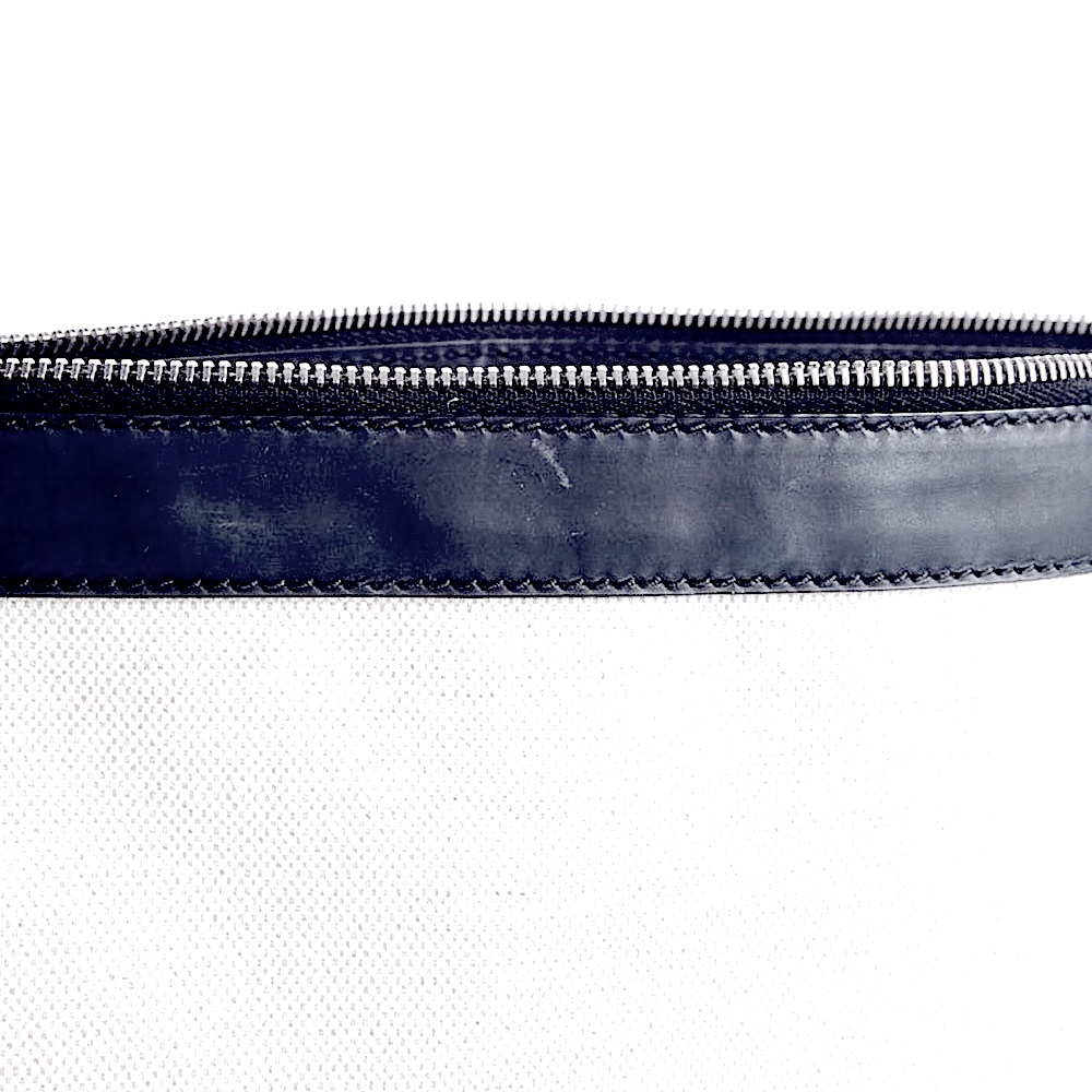 Balenciaga
Navy Clip M Clutch - Picture 3 of 5